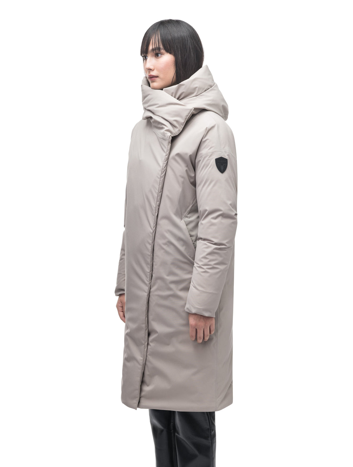 Axis Women's Oversized Coat – Nobis
