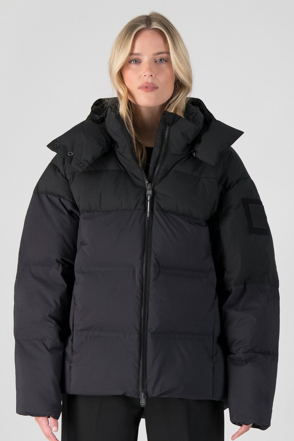 Una Women's Performance Puffer